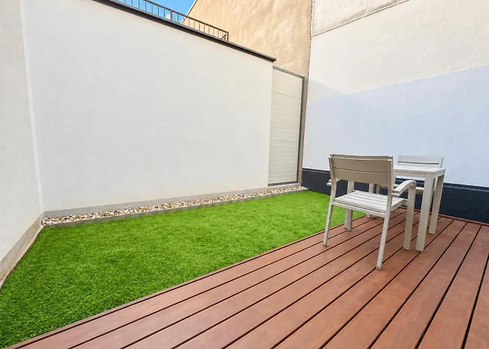 Apartament Charming Garden Hideaway With Ac Near Center *